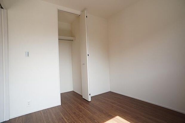 1階、洋室4,5帖。