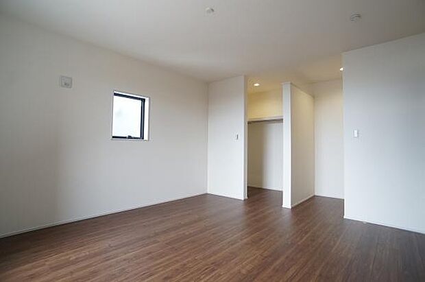 2階、WIC付き洋室10,5帖。