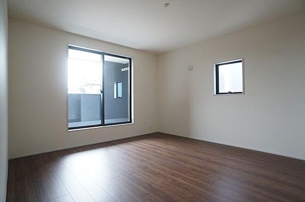 広めのお部屋は主寝室にも。