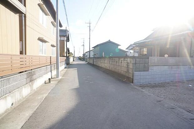 東側4m公道に接道。