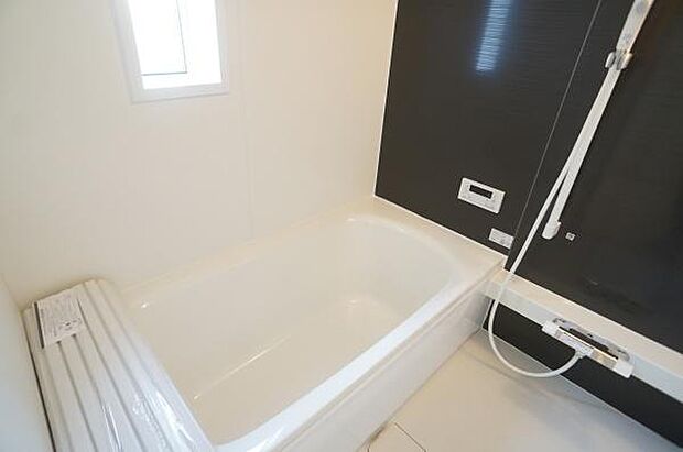 一日の疲れを癒す浴室。