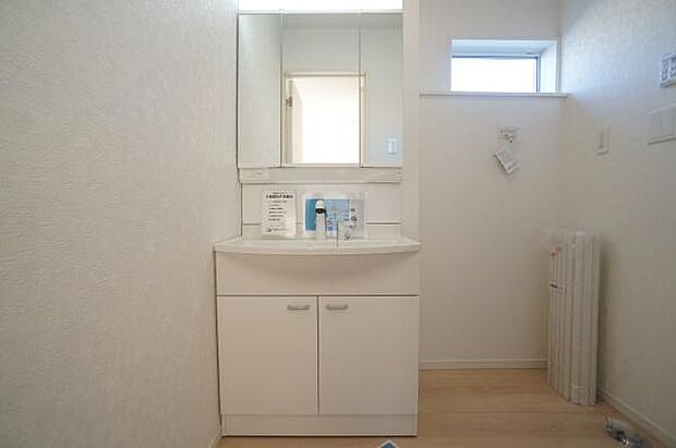 清潔感のある洗面室です。