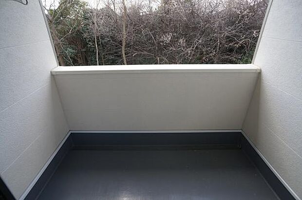 強い日差しや雨でも安心のインナータイプ。