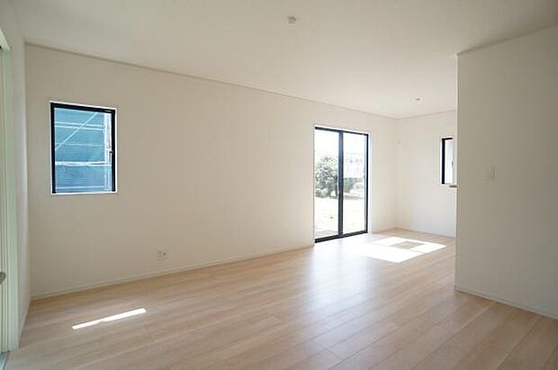 開放感のある16帖。