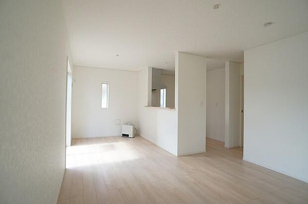 ご家族を一目で見渡せる室内です。