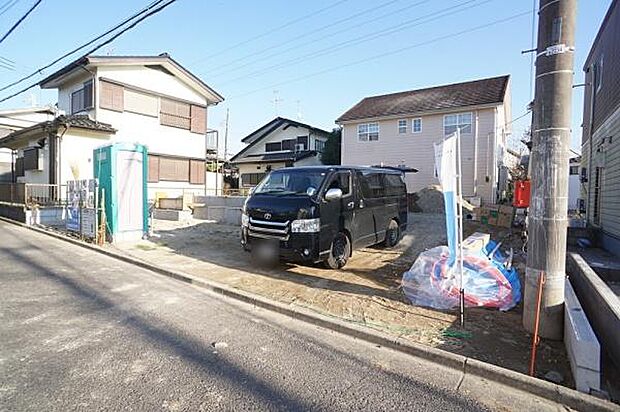 並列駐車2台可能です。