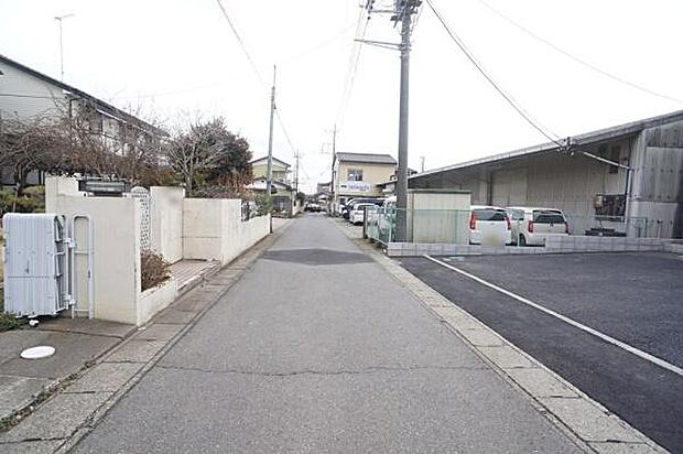 北側4,02m公道に接道。