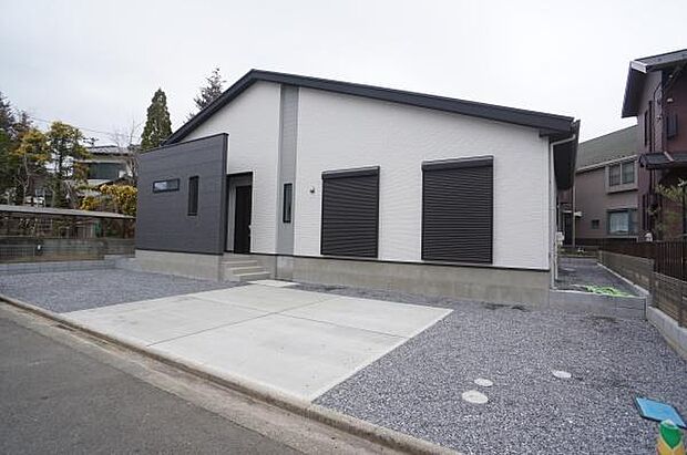 ゆとりある駐車スペース。