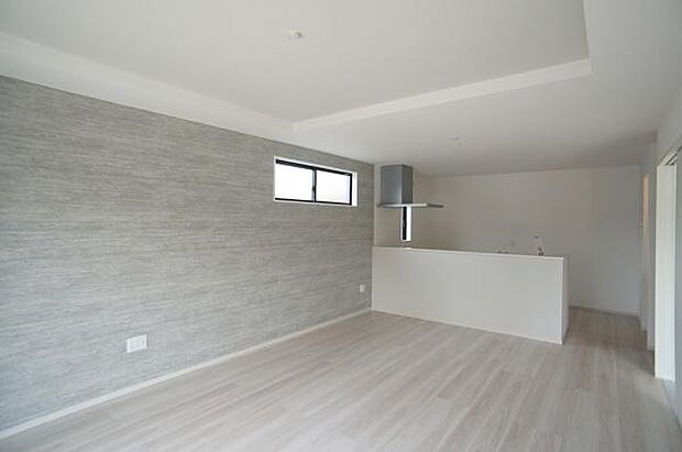 アクセントクロスがお洒落な空間に。