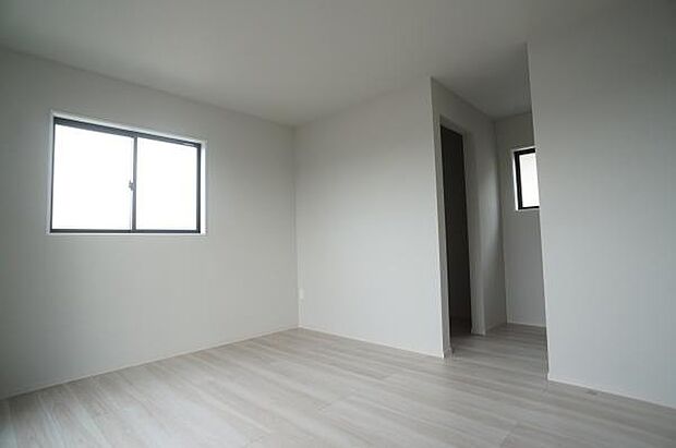 WIC+フリースペース付洋室10,5帖。