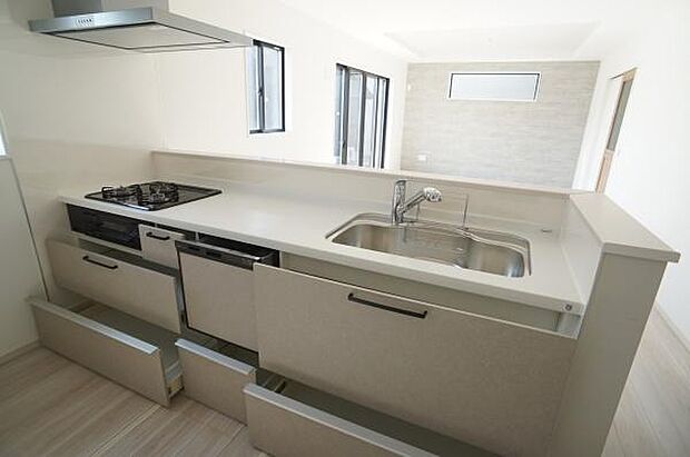 スライド収納で出し入れもしやすいです。