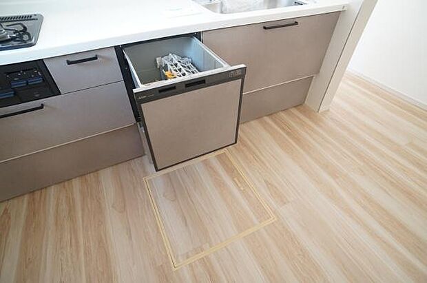 食器洗乾燥機が家事をサポート。