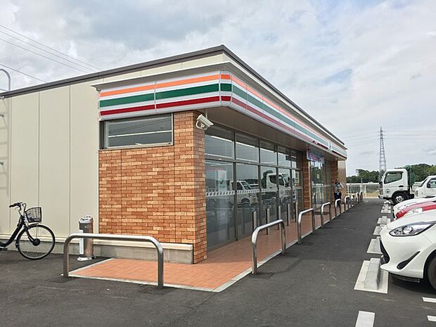 セブンイレブン阿見東インター入口店まで250m