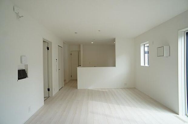 家族が集う明るいお部屋。