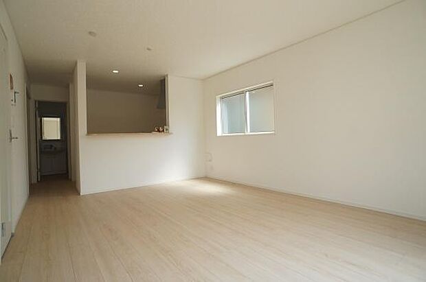 家事動線もスムーズな間取りです。