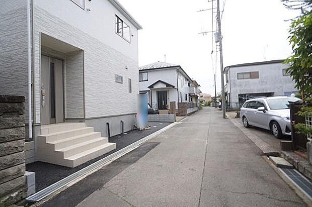 北側4，48m公道に接道。