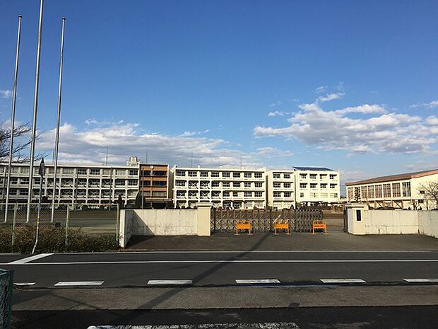 かすみがうら市立下稲吉中学校まで1866m