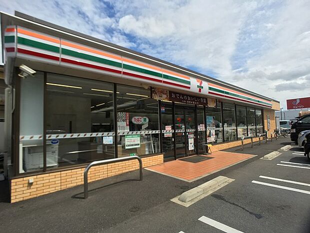 セブンイレブン取手戸頭3丁目店まで732m
