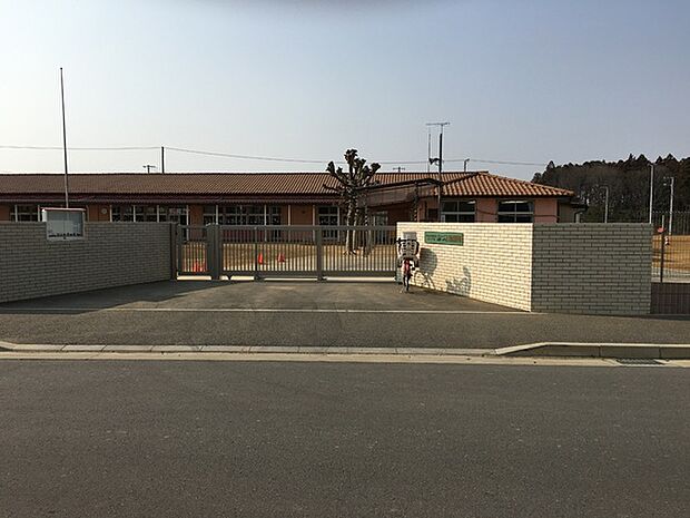 認定こども園あづま幼稚園まで550m