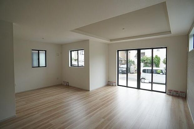 折上げ天井がお部屋の広がりを生みます。