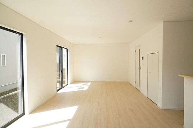 彩光たっぷりのお部屋。