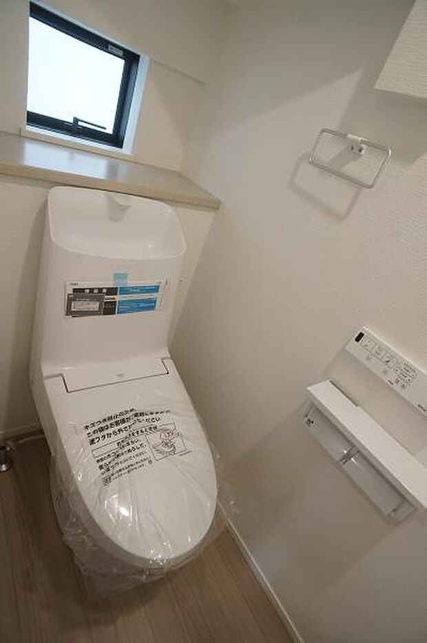 温水洗浄便座で快適な毎日のトイレタイム。