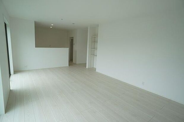 15帖以上の広々LDKは家族の憩いの場。