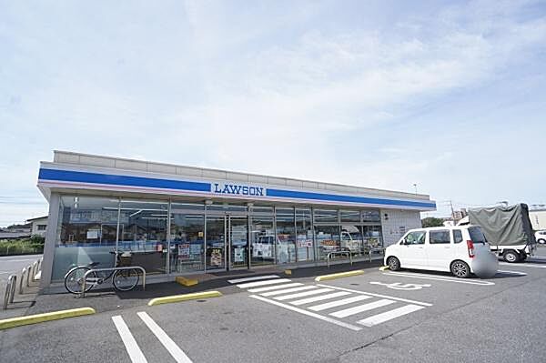 ローソン取手野々井店まで650m