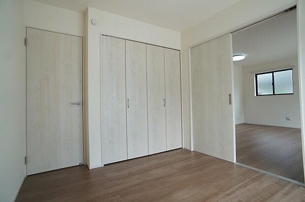 1階、洋室5帖。