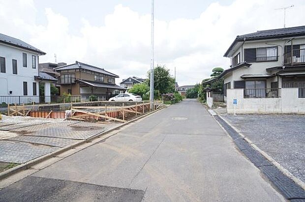 北東側4,9m公道に接道。