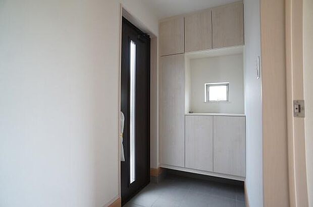 収納力のあるシューズボックス。