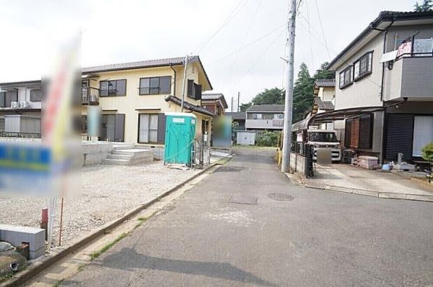 東側4m私道に接道。