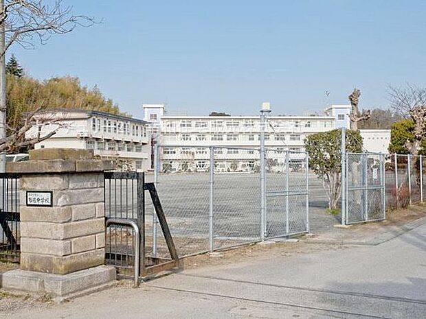 我孫子市立布佐中学校まで2100m