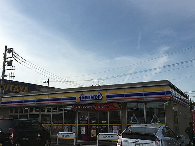 ミニストップ新取手店まで494m
