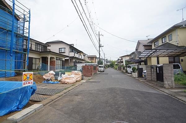 南側6m公道に接道。