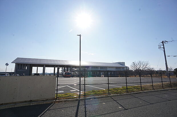 つくば市立秀峰筑波義務教育学校まで1000m