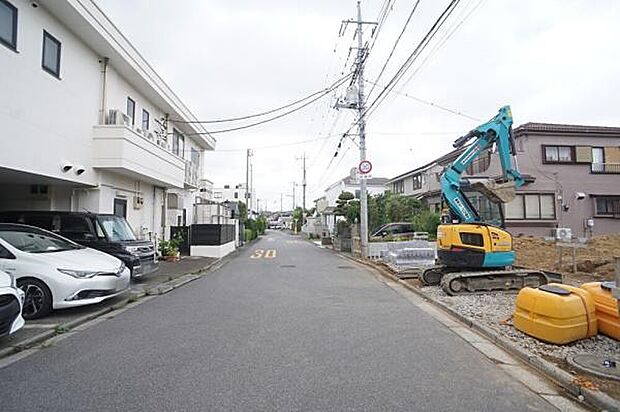6m公道に接道。