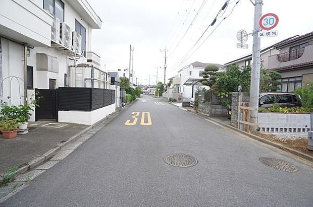 6m公道に接道。