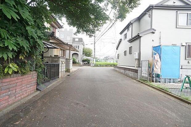 北側6m公道に接道。