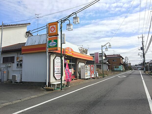 ヤマザキショップヨシナガまで240m