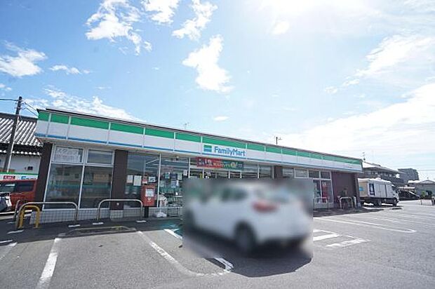 ファミリーマートフレストつくばみらい陽光台店まで191m
