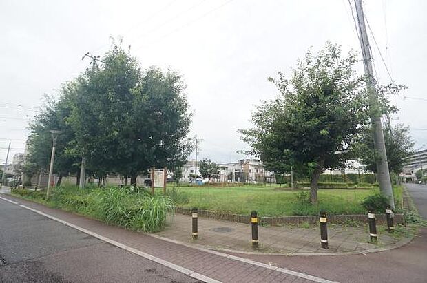 なかよし公園まで220m
