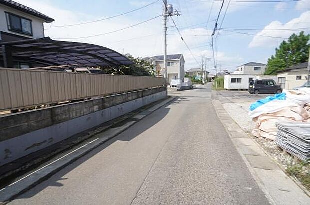 北西4,01m南西4,13m公道に接道。
