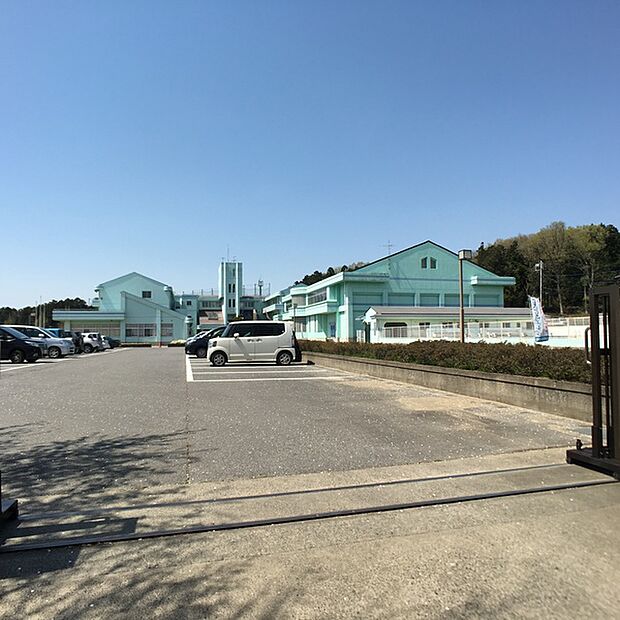 龍ケ崎市立久保台小学校まで540m