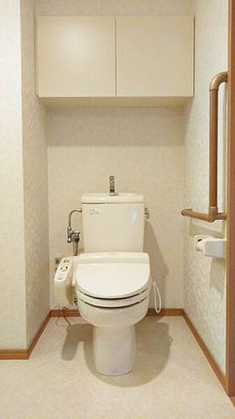 画像6:トイレ※別室の参考写真