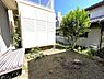 その他：ウッドデッキ付きのお庭。家庭菜園にも最適です！