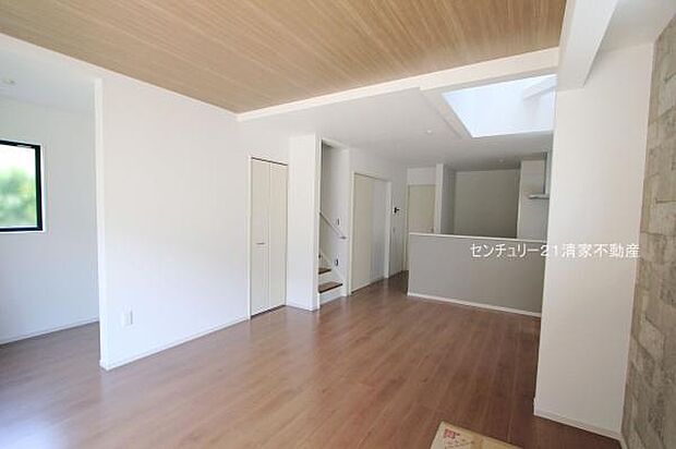 1号棟：ご家族みんながゆったり寛げるリビング(2025年05月撮影)