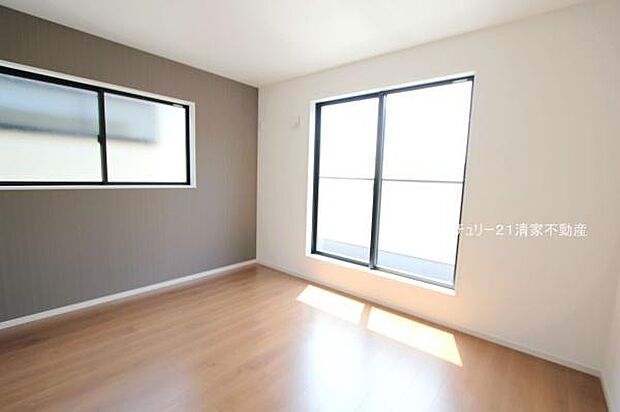 1号棟：お洒落なアクセントクロス！(2025年05月撮影)