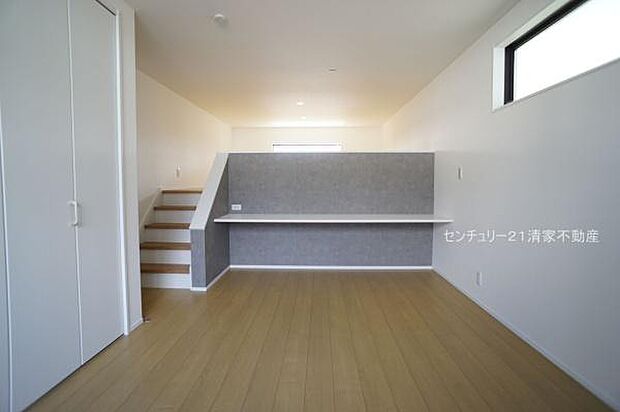1号棟：ロフト収納あり！(2025年02月撮影)