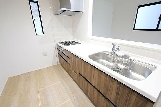 1号棟：家族との会話が弾む対面式キッチン！(2025年07月撮影)